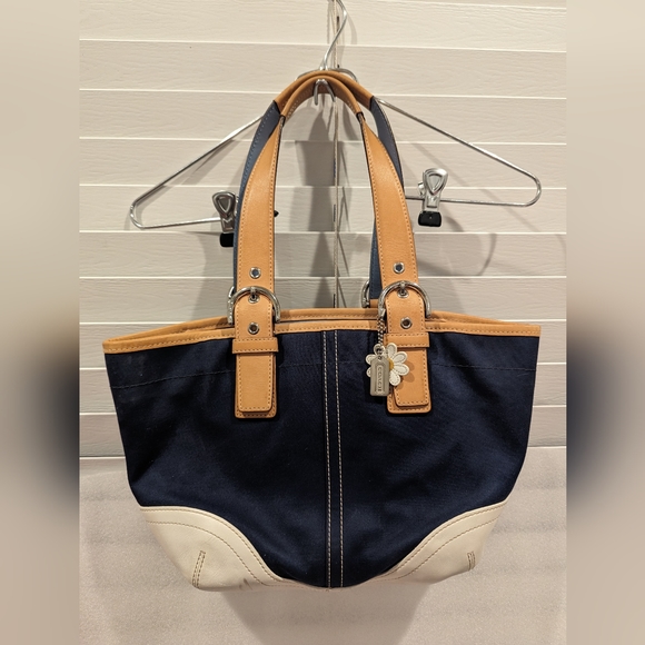 Coach Soho Daisy Canvas/Leather Vintage - Picture 1 of 5